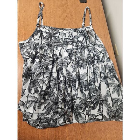 Torrid 3x Palm Tree Chiffon Tank - Picture 7 of 7